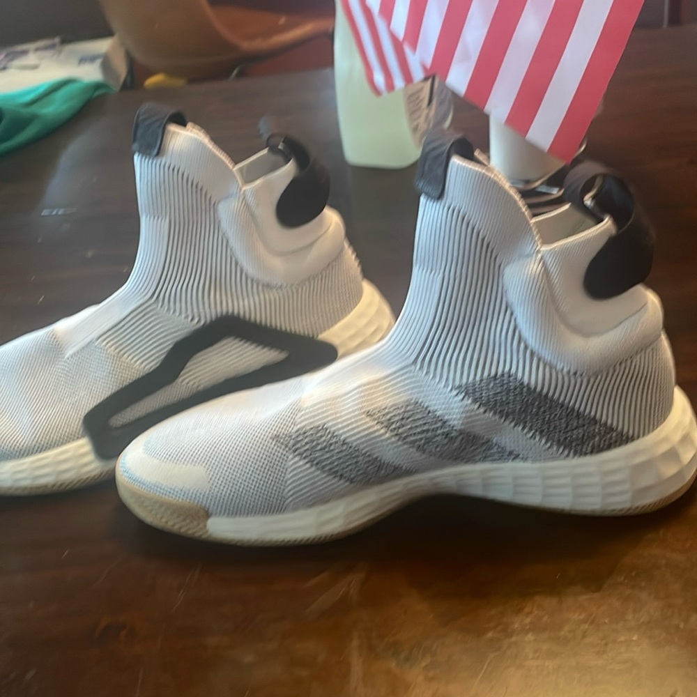 adidas N3XT L3V3L Shoe - Men's Basketball Off White/Gum
